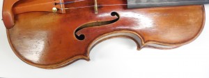 Curso avanzado en restauración de violín. Retoque de barniz.