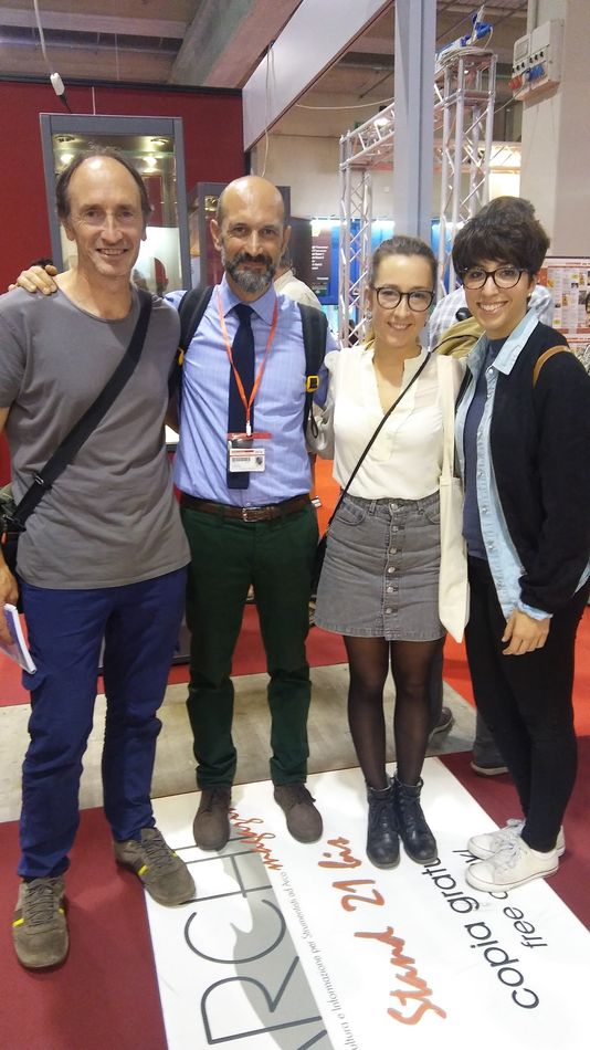   Luis Artola,Francesco Toto y dos alumnas de BELE (Lena y Rocío)