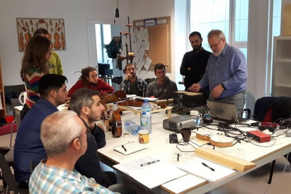 Curso sobre acústica del violin con George Stoppani